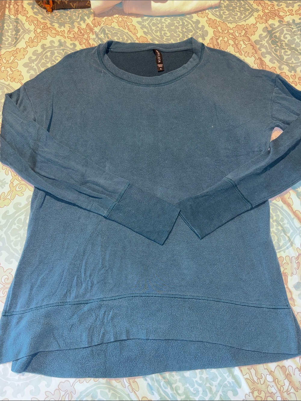 Athleta long sleeeve sweater